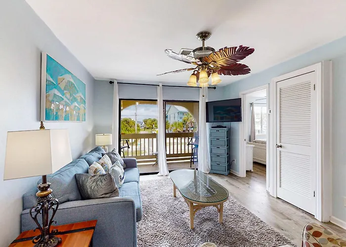Partial Lagoon-view Charming With Access Minutes Away Gulf Shores