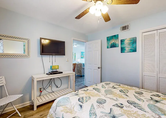 Partial Lagoon-view Charming With Access Minutes Away * Gulf Shores