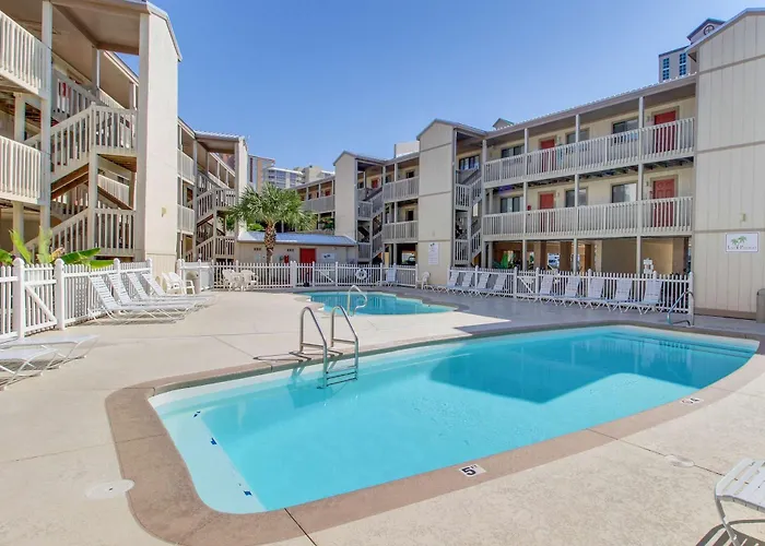 Partial Lagoon-view Charming With Access Minutes Away Holiday home Gulf Shores